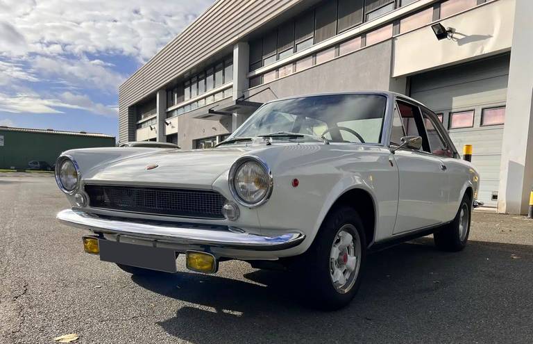 Fiat 124 Coupe AC