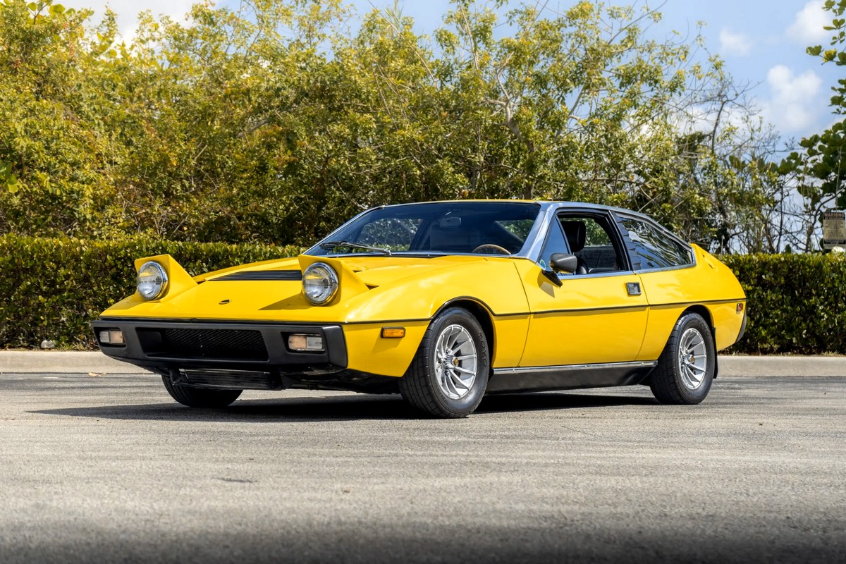 Lotus Eclat